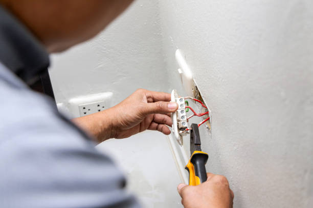 Best Affordable Emergency Electrician  in River Road, OR